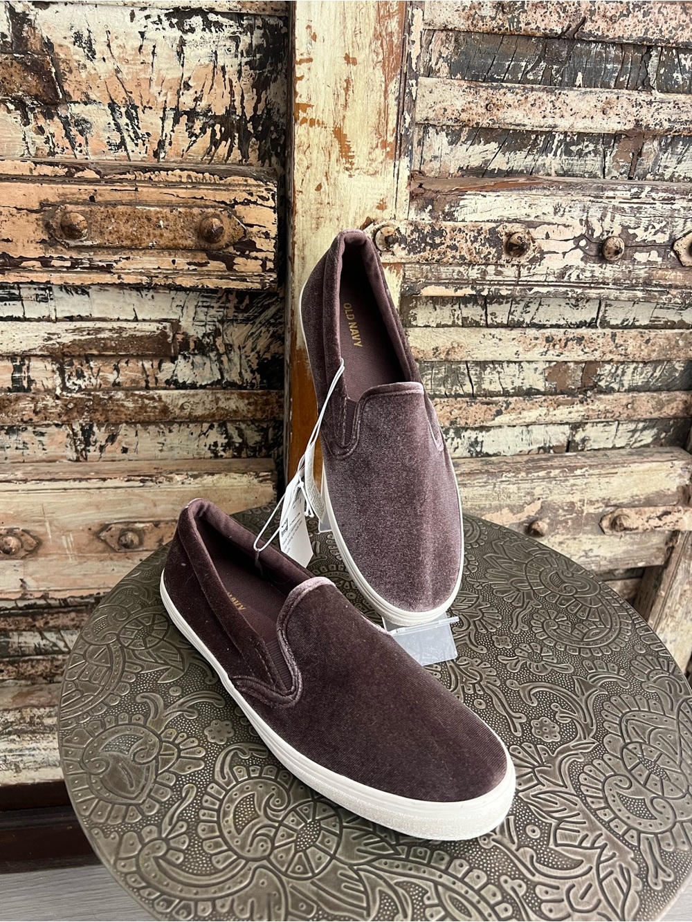 OLD NAVY • NWT slip on sneaker in dusty mauve